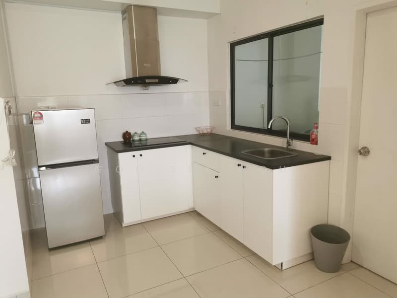 Service Residence for Sale at 8 Kinrara - Foo Sek Mou - Kitchen - PropertyGuru.com.my