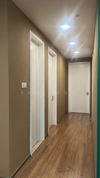 Rumah Teres 1 Tingkat untuk Dijual di Bandar Bukit Raja (Klang) - Yew Long Woi - Corridor - PropertyGuru.com.my
