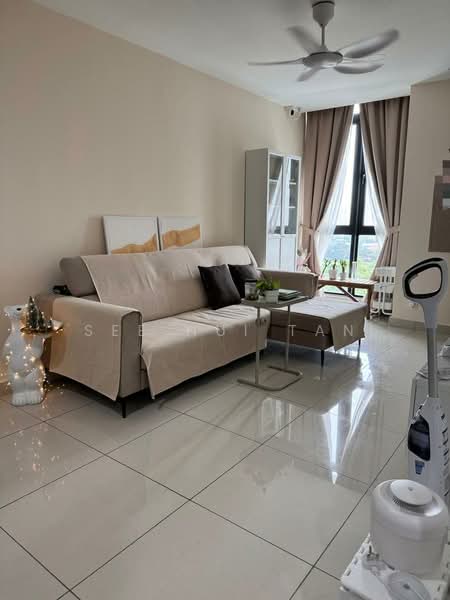 Service Residence for Sale at H2O Residences - See Hui Tan - Living Room - PropertyGuru.com.my