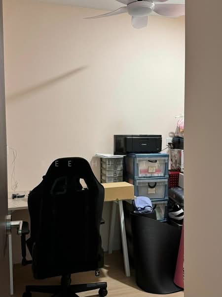 Service Residence for Sale at H2O Residences - See Hui Tan - Study - PropertyGuru.com.my