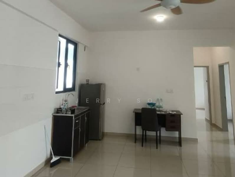 Kondominium untuk Dijual di Golden Triangle 2 - Jerry So - Kitchen - PropertyGuru.com.my