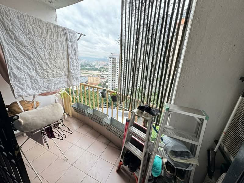 Kondominium untuk Dijual di Sri Putramas - Ben Ling - Balcony - PropertyGuru.com.my