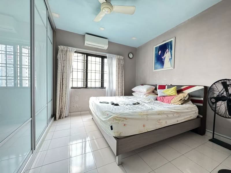Kondominium untuk Dijual di Sri Putramas - Ben Ling - Bedroom - PropertyGuru.com.my