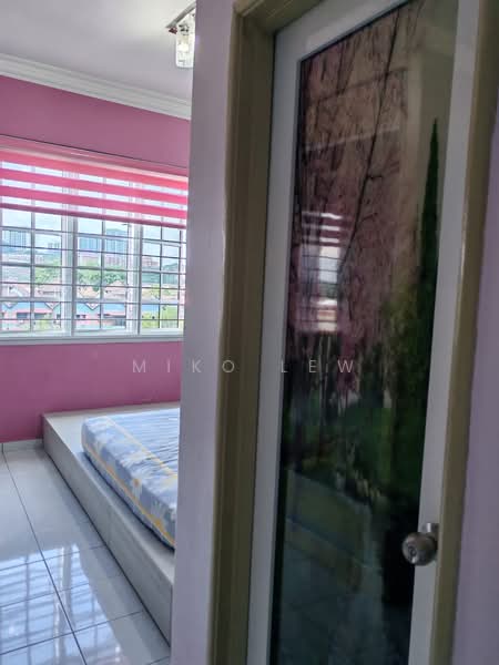 Pangsapuri untuk Dijual di Garden Park - Miko Lew - Bedroom - PropertyGuru.com.my