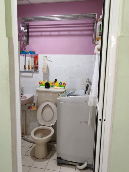 Pangsapuri untuk Dijual di Garden Park - Miko Lew - Bathroom - PropertyGuru.com.my