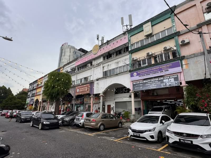 Shop for Sale in Cheras (Kuala Lumpur) - Loh KC - Exterior - PropertyGuru.com.my