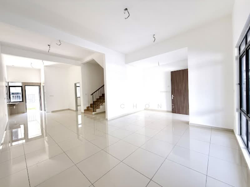 2-storey Terraced House for Sale in Bandar Tun Hussein Onn (Cheras) - Elly Chong - Living Room - PropertyGuru.com.my