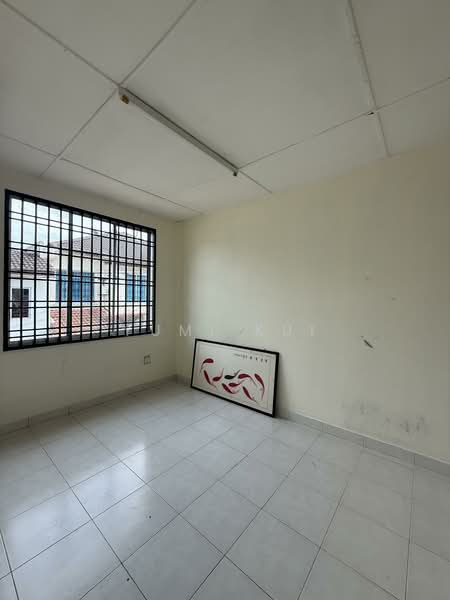 2-storey Terraced House for Sale at Taman Sri Pulai Perdana - Yumi Kui - Interior - PropertyGuru.com.my