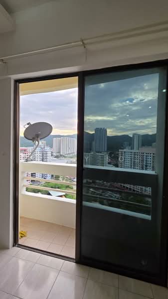 Kondominium untuk Dijual di Victoria Heights - Jerry So - Balcony - PropertyGuru.com.my