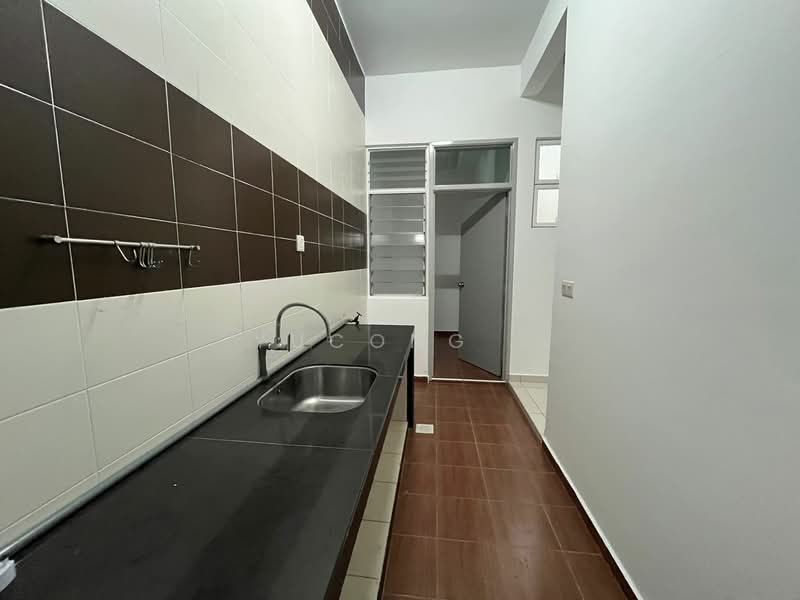 Cluster House for Sale in Bukit Indah (Iskandar Puteri (Nusajaya)) - Yucong . - Kitchen - PropertyGuru.com.my
