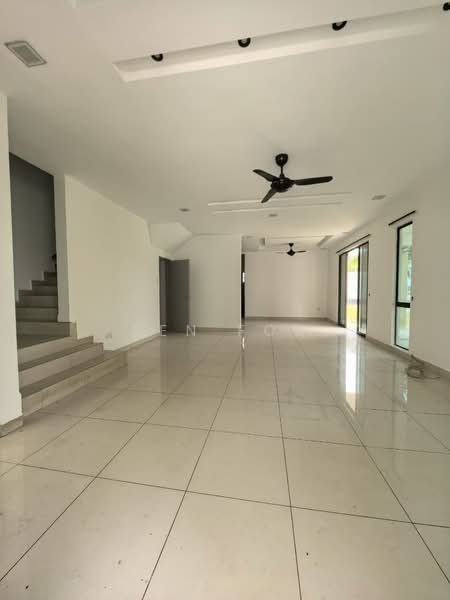 Rumah Teres 2 Tingkat untuk Dijual di Bandar Dato Onn (Tebrau) - Ben Foo - Living Room - PropertyGuru.com.my