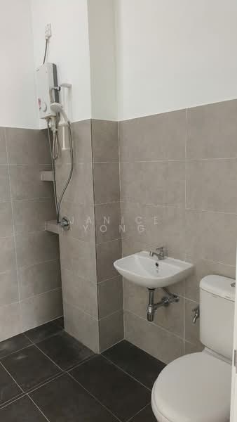 2-storey Terraced House for Rent in Ulu Tiram (Johor) - Janice Yong - Bathroom - PropertyGuru.com.my