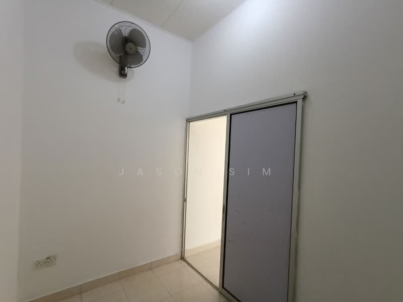 Rumah Teres 1 Tingkat untuk Dijual di Taman Kempas Indah (Tebrau) - Jason Sim - PropertyGuru.com.my