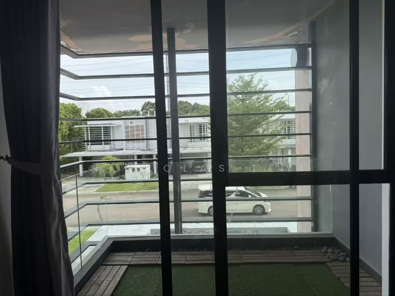 Semi-Detached House for Sale in East Ledang (Iskandar Puteri (Nusajaya)) - Nicholas Tey - Balcony - PropertyGuru.com.my