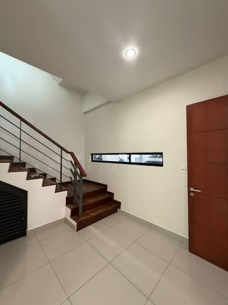 3-storey Terraced House for Sale in Seri Kembangan (Selangor) - Pristine Low - PropertyGuru.com.my