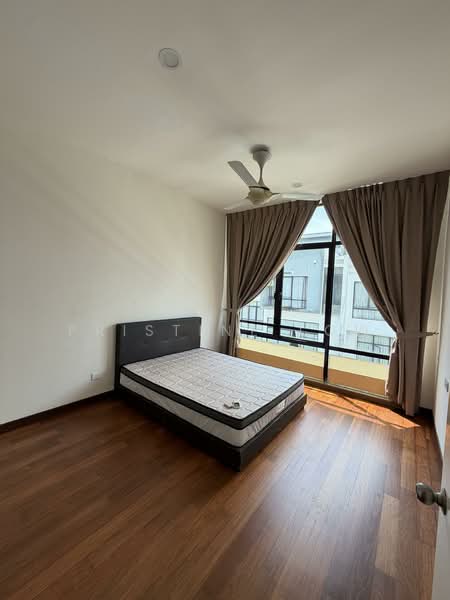 3-storey Terraced House for Sale in Seri Kembangan (Selangor) - Pristine Low - Bedroom - PropertyGuru.com.my