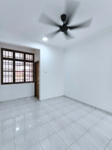 2-storey Terraced House for Sale in Taman Desa Cemerlang (Ulu Tiram) - Karl Lim - Interior - PropertyGuru.com.my