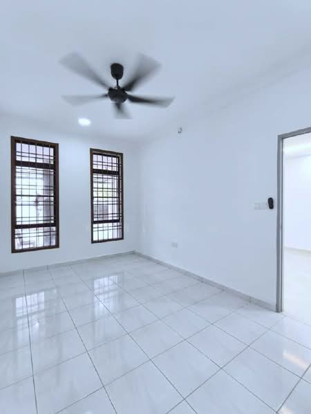 2-storey Terraced House for Sale in Taman Desa Cemerlang (Ulu Tiram) - Karl Lim - Interior - PropertyGuru.com.my