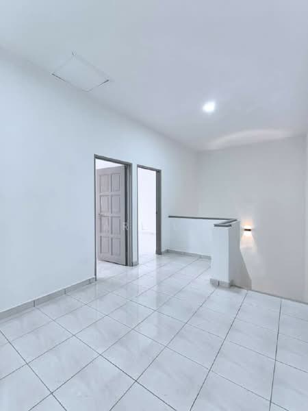 2-storey Terraced House for Sale in Taman Desa Cemerlang (Ulu Tiram) - Karl Lim - Interior - PropertyGuru.com.my