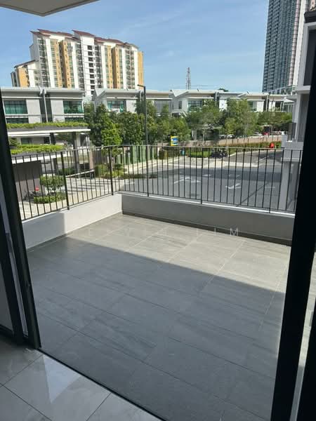 Terraced House for Sale in Taman Bukit Serdang (Seri Kembangan) - Kelvin Lim - Balcony - PropertyGuru.com.my