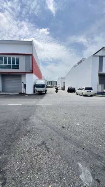 Kilang untuk Disewa di Serendah (Selangor) - Lina Soong - Exterior - PropertyGuru.com.my