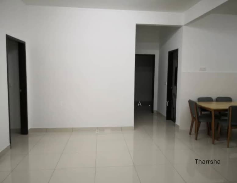 Condominium for Rent at Oasis 2 Residence - Tharrsha. T - Dining Room - PropertyGuru.com.my
