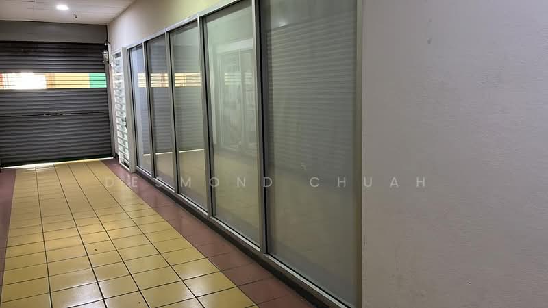 Shop for Rent in Jelutong (Penang) - Desmond Chuah - Corridor - PropertyGuru.com.my