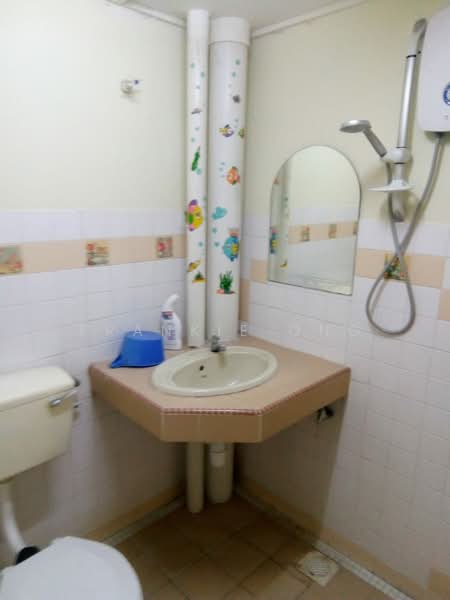 Kondominium untuk Dijual di Prisma Cheras - Frankie Ong - Bathroom - PropertyGuru.com.my