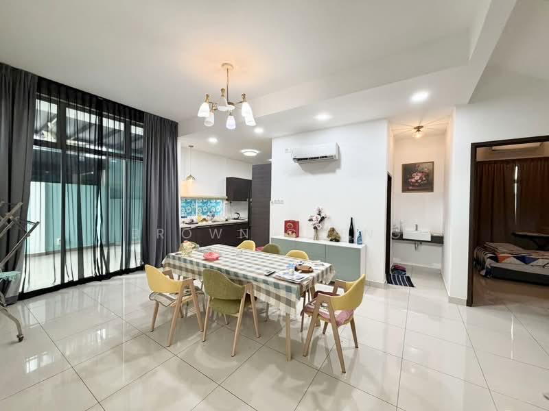 Semi-Detached House for Rent in Johor Bahru (Johor) - Brown Cheng - Dining Room - PropertyGuru.com.my