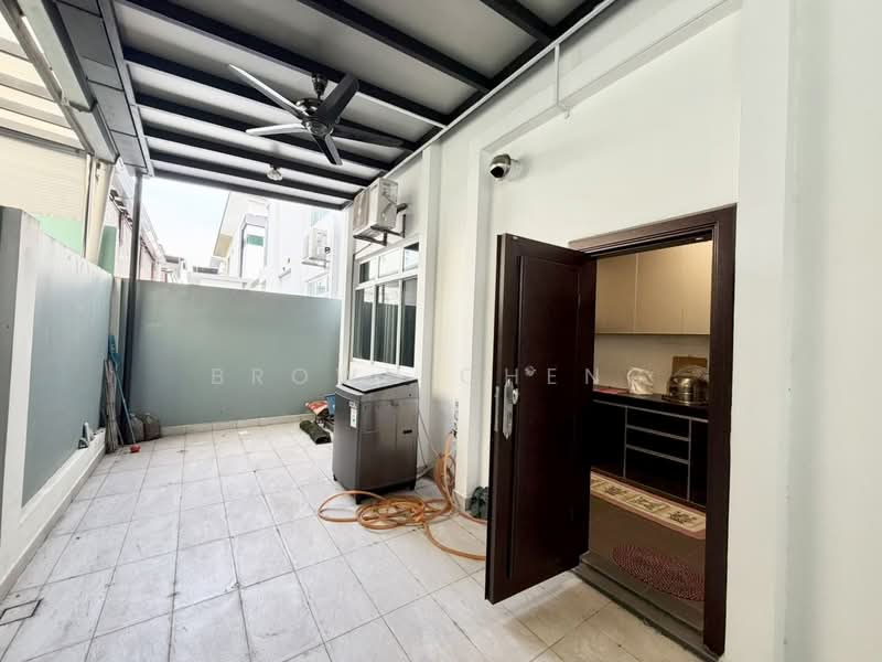 Semi-Detached House for Rent in Johor Bahru (Johor) - Brown Cheng - Kitchen - PropertyGuru.com.my