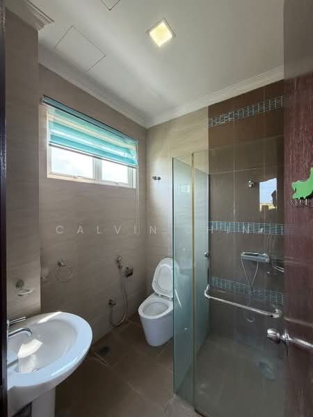 Semi-Detached House for Sale in Ampang Jaya (Ampang) - calvin Chin - Bathroom - PropertyGuru.com.my