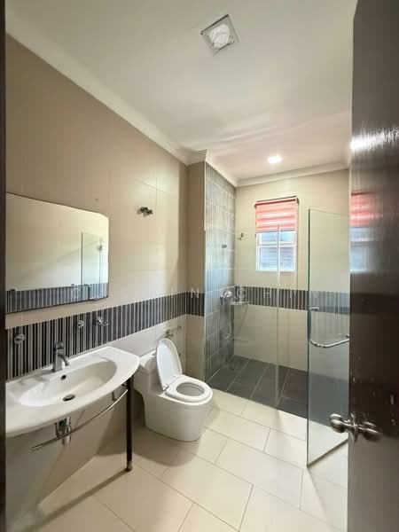 Semi-Detached House for Sale in Ampang Jaya (Ampang) - calvin Chin - Bathroom - PropertyGuru.com.my