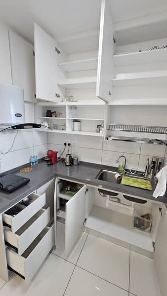 Condominium for Rent at The Holmes 2 - Geoff Lim - Kitchen - PropertyGuru.com.my