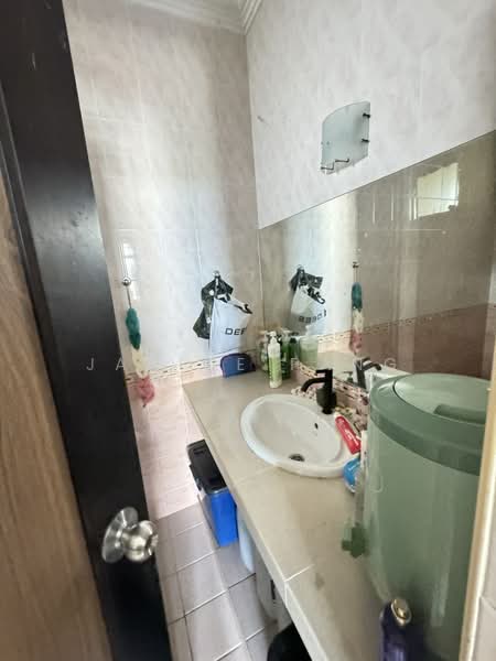 Bungalow for Sale in Tampoi (Johor) - Janice Pang - Bathroom - PropertyGuru.com.my