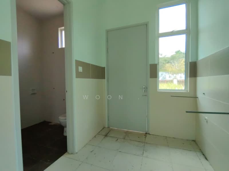 Bungalow for Sale in Taman Belimbing Setia (Durian Tunggal) - Woon . - Bathroom - PropertyGuru.com.my