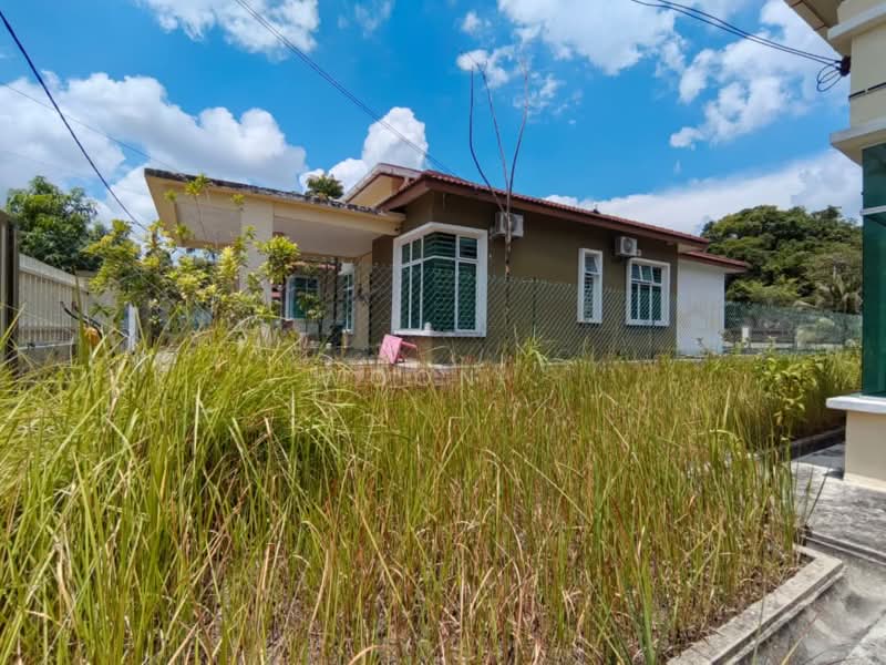 Bungalow for Sale in Taman Belimbing Setia (Durian Tunggal) - Woon . - Exterior - PropertyGuru.com.my
