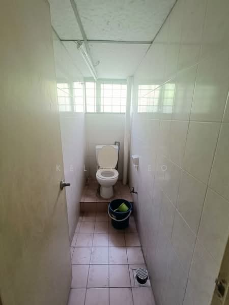 Office for Rent in Bandar Puteri (Klang) - Kelly Teo - Bathroom - PropertyGuru.com.my