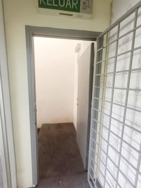 Office for Rent in Bandar Puteri (Klang) - Kelly Teo - Entrance - PropertyGuru.com.my