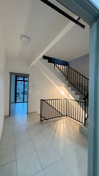 Rumah Teres 2.5 Tingkat untuk Dijual di Kangkar Pulai (Skudai) - Daniel Yong - Entrance - PropertyGuru.com.my