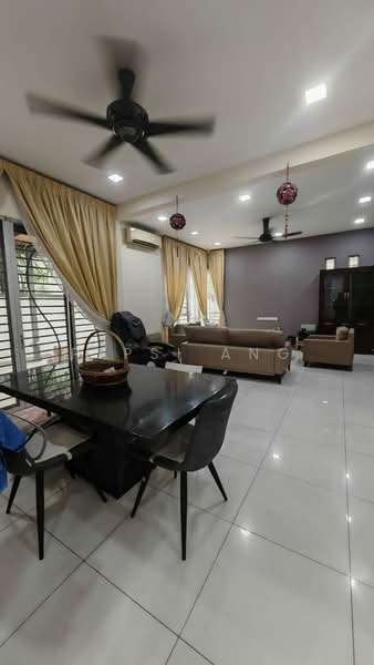 Semi-Detached House for Rent in Bandar Botanic (Klang) - Pepsi Ang - Living Room - PropertyGuru.com.my