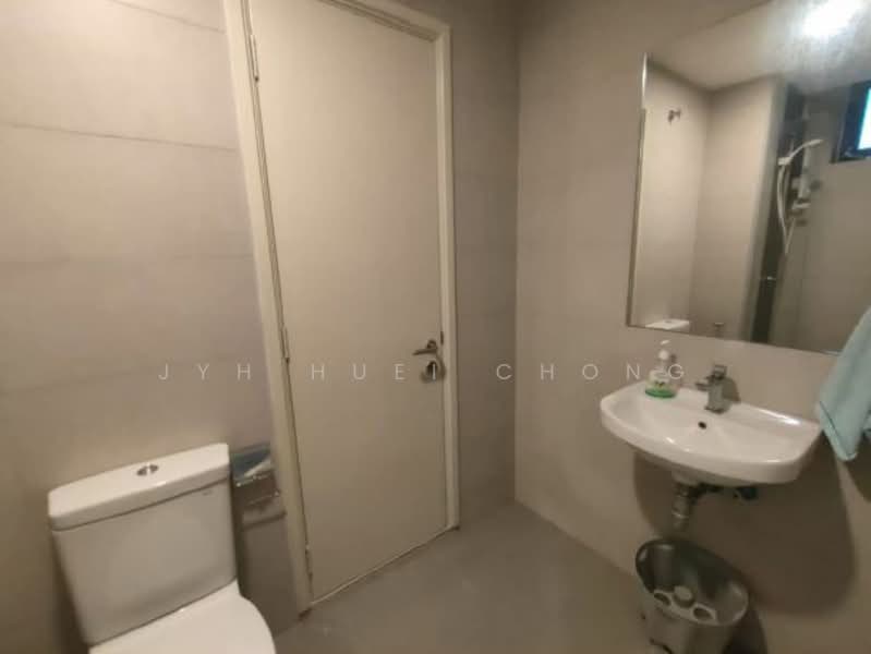 Service Residence for Sale at Sfera Residency - Jyh Huei Chong - Bathroom - PropertyGuru.com.my