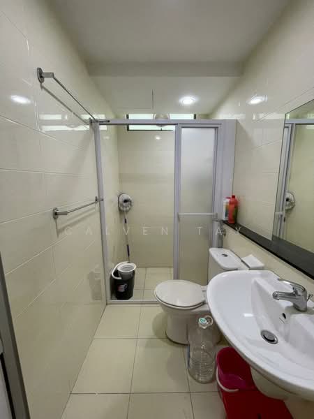 Kondominium untuk Dijual di Spring & Summer Tower, All Seasons Park - Calven Tay - Bathroom - PropertyGuru.com.my