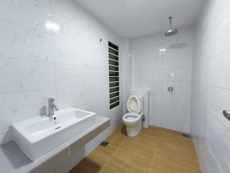 Condominium for Sale at Atmosfera Kondominium - Rachel Too - Bathroom - PropertyGuru.com.my