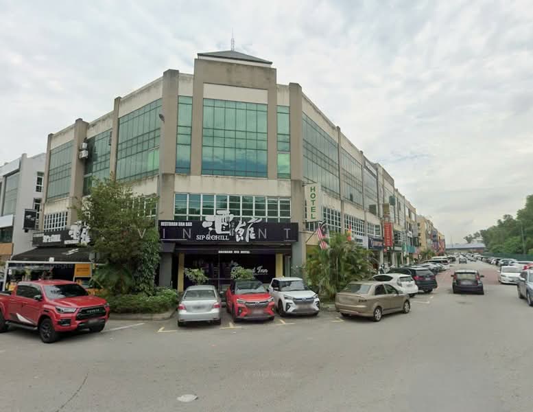 Shop for Rent in Bandar Puteri Puchong (Puchong) - Vincent Lee - Exterior - PropertyGuru.com.my