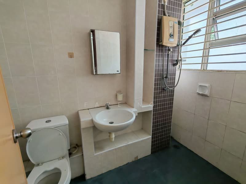 2-storey Terraced House for Rent in Setia Impian (Setia Alam) - Faye Ng - Bathroom - PropertyGuru.com.my