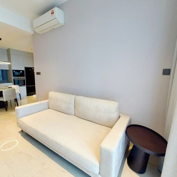 Servis Apartment untuk Disewa di Marriott Residence @ Gurney - Denise Teh - Living Room - PropertyGuru.com.my