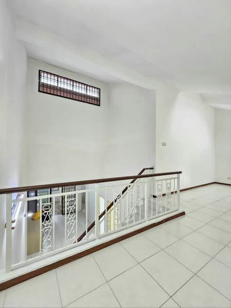 1.5-storey Terraced House for Sale in Taman Impian Emas (Skudai) - Merry Chua - Corridor - PropertyGuru.com.my