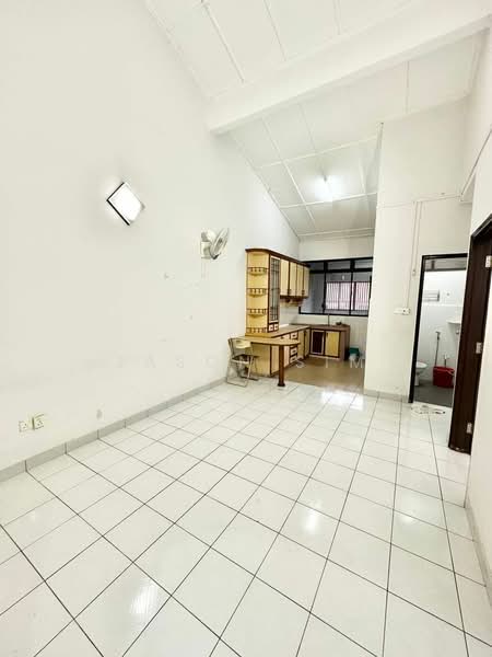 1-storey Terraced House for Sale in Taman Perling (Perling) - Jason Sim - Kitchen - PropertyGuru.com.my