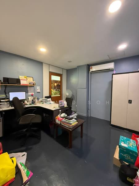 Office for Rent in Off Jalan Meru (Klang) - Howard Soh - Study - PropertyGuru.com.my