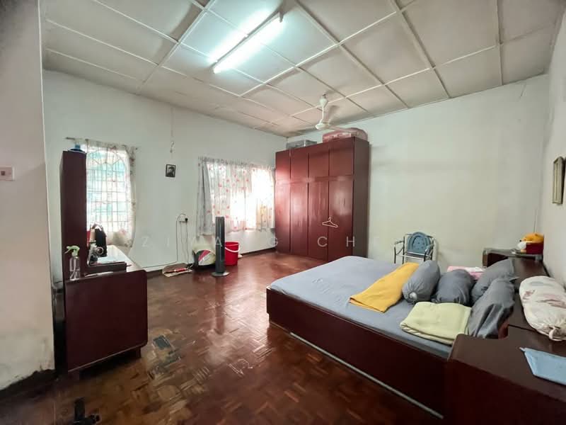 2-storey Terraced House for Sale in Taman Mutiara Subang (Shah Alam) - Ziyang Chen - Bedroom - PropertyGuru.com.my